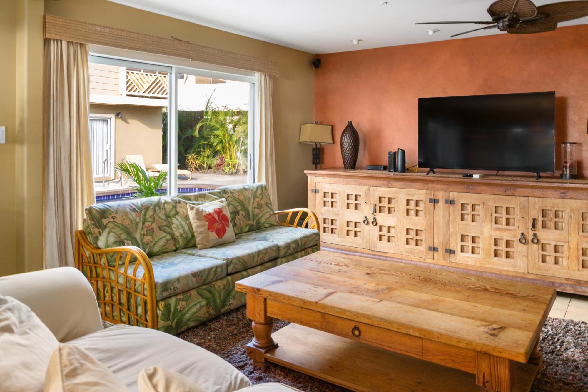Plumeria Suite, 2-Bedrooms, Sleeps 6, Pool & Bbq, Pre-Renovation Summer Sale Kihei Kültér fotó